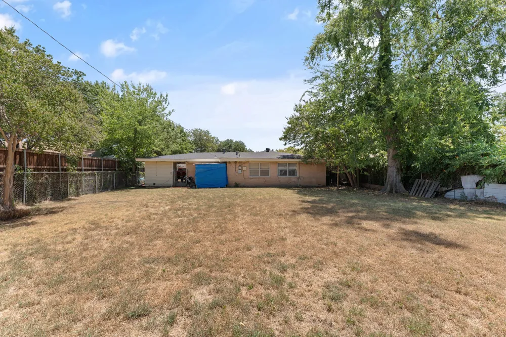 915 Liberty Drive Irving, TX 75061