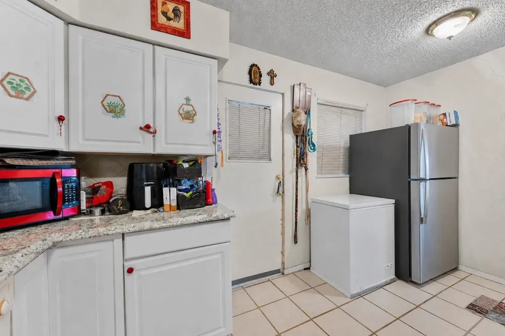 915 Liberty Drive Irving, TX 75061
