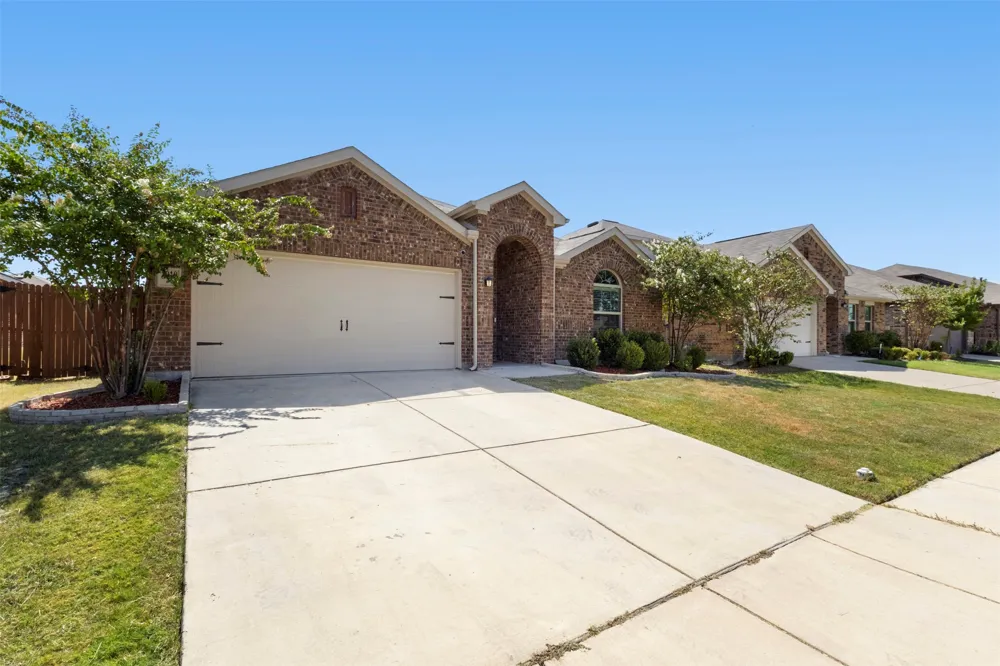 3910 Pioneer Drive Forney, TX 75126