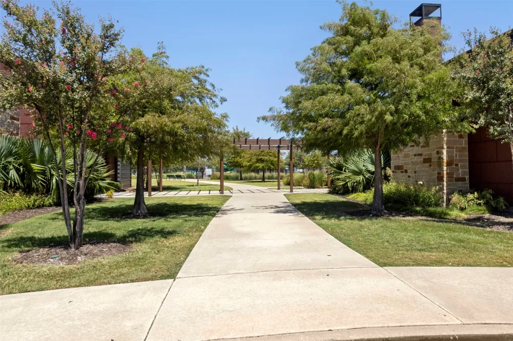 3910 Pioneer Drive Forney, TX 75126