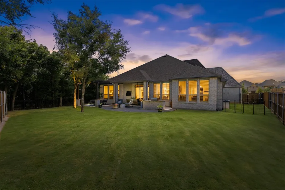 4404 Lake View Road Oak Point, TX 75068