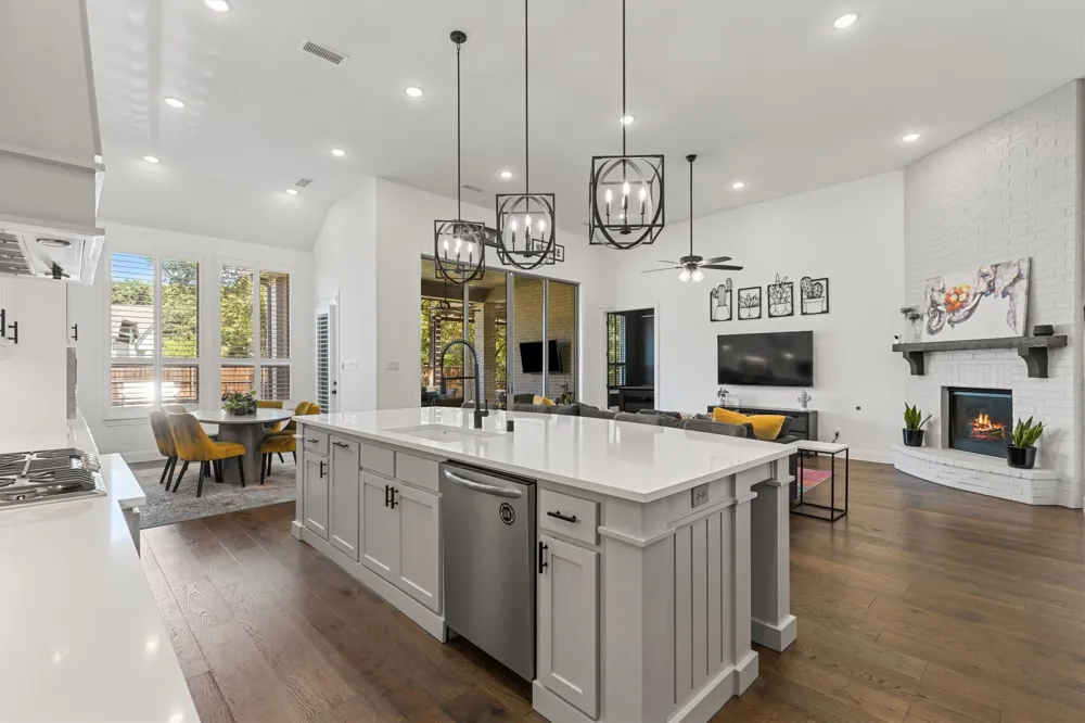 4404 Lake View Road Oak Point, TX 75068