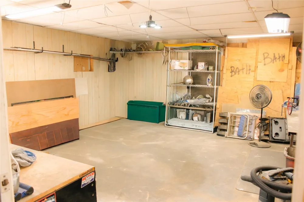 1201 Carey Drive Sweeny, TX 77480