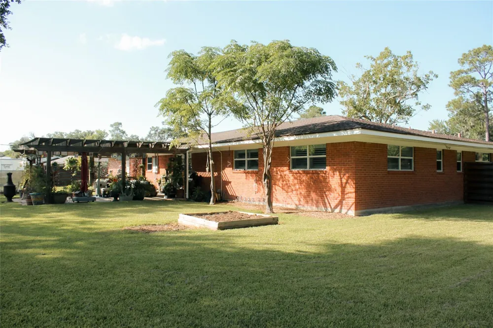 1201 Carey Drive Sweeny, TX 77480