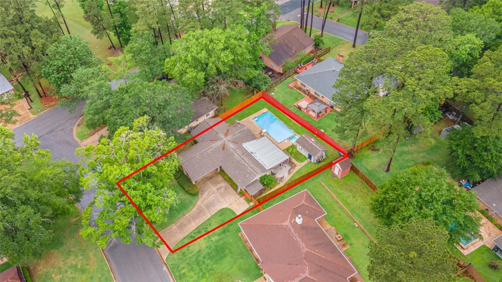 412 Burning Tree Drive Huntsville, TX 77340