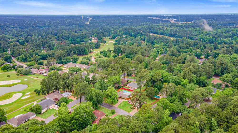 412 Burning Tree Drive Huntsville, TX 77340