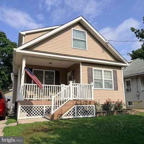 327 WALNUT AVENUE