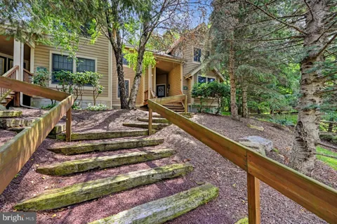 147 PINE COURT