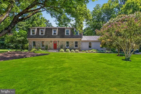 723 FOREST RIDGE DRIVE