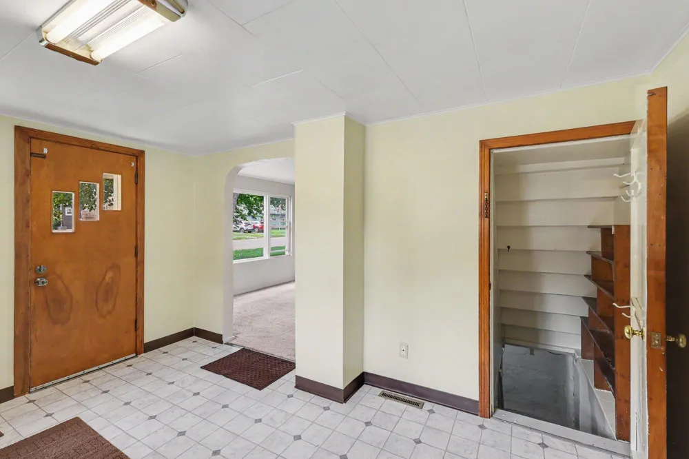 1213 Edwards Street Albion, MI 49224