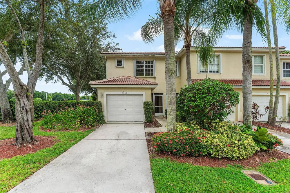 9650 Lago Drive Boynton Beach, FL 33472