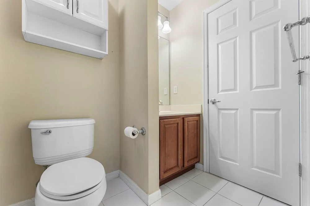 9650 Lago Drive Boynton Beach, FL 33472
