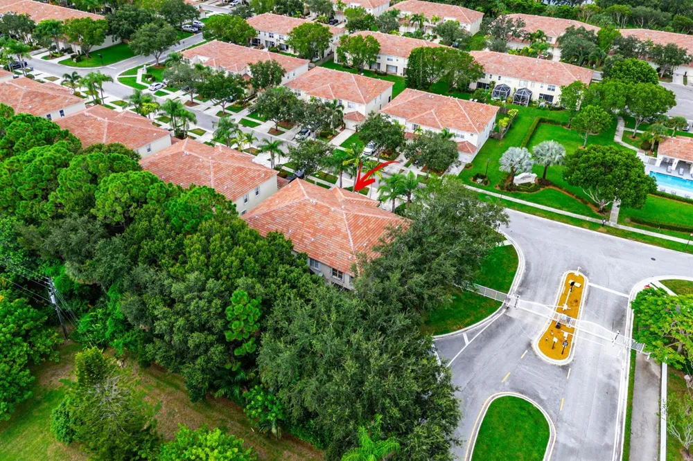 9650 Lago Drive Boynton Beach, FL 33472