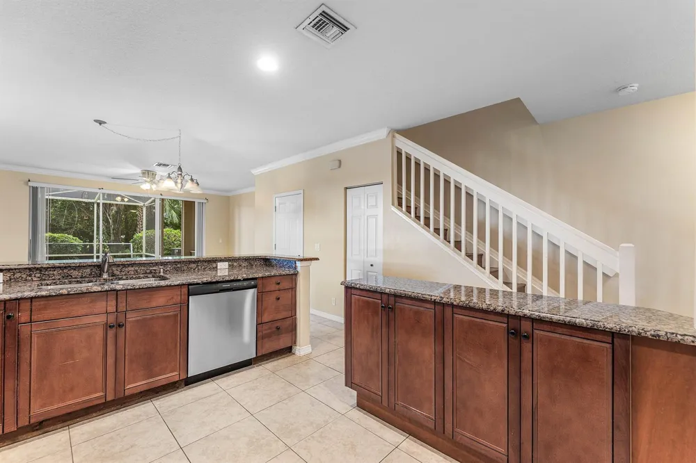 9650 Lago Drive Boynton Beach, FL 33472