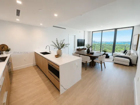 2411 Laguna circle #1503