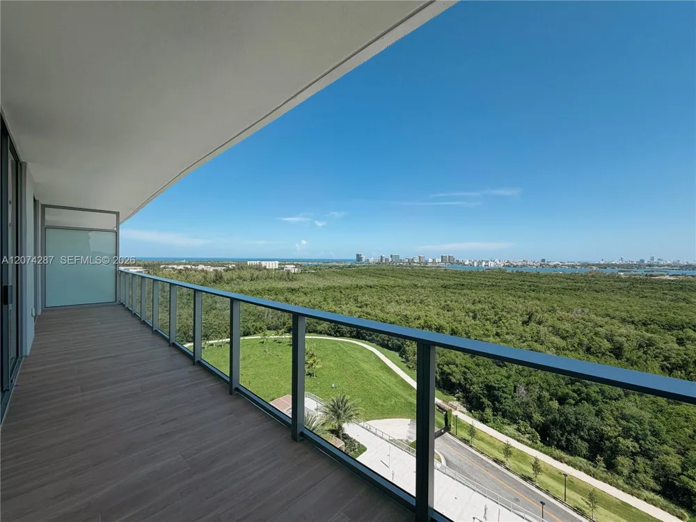 2411 Laguna circle #1503 North Miami, FL 33181