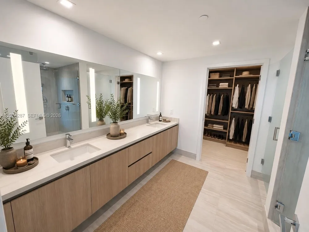2411 Laguna circle #1503 North Miami, FL 33181