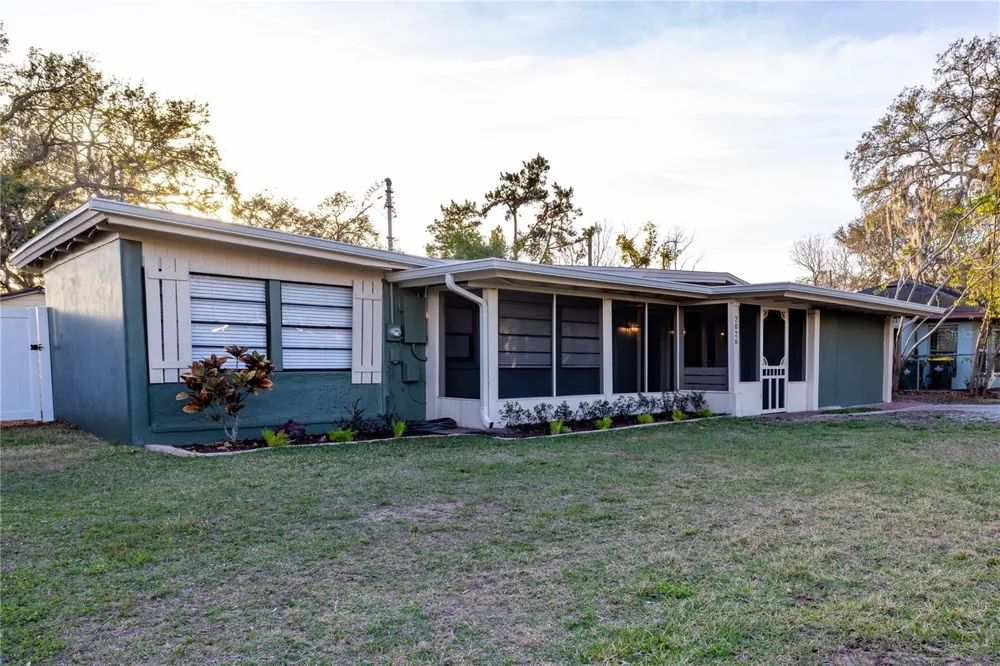 2026 SUNSET LANE Clermont, FL 34711