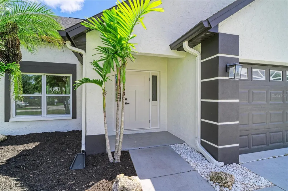 3220 37TH TERRACE E Bradenton, FL 34208