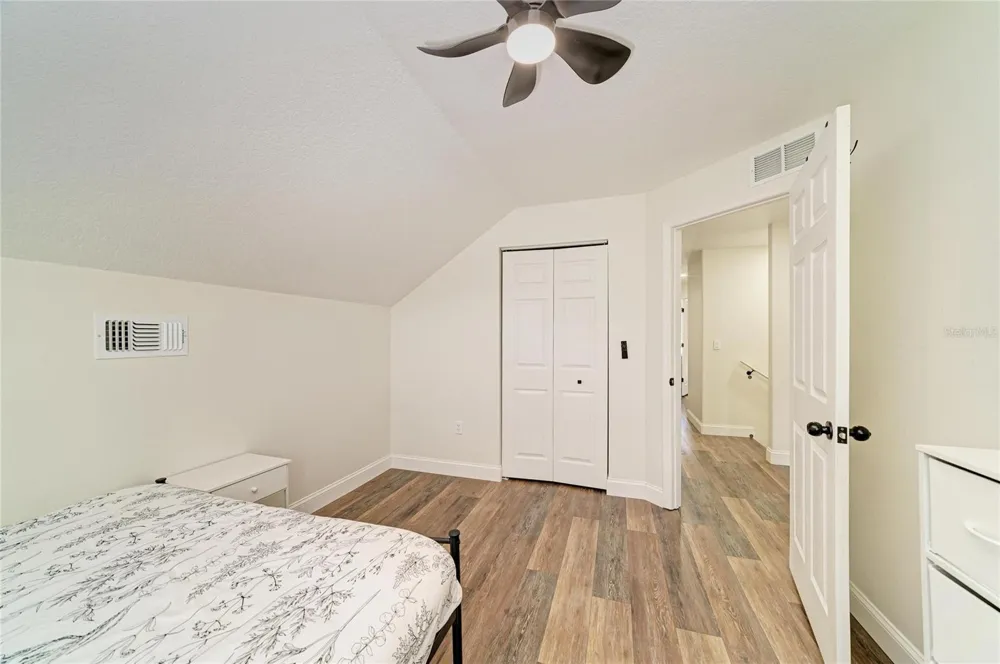 3220 37TH TERRACE E Bradenton, FL 34208