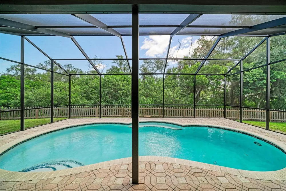 3220 37TH TERRACE E Bradenton, FL 34208