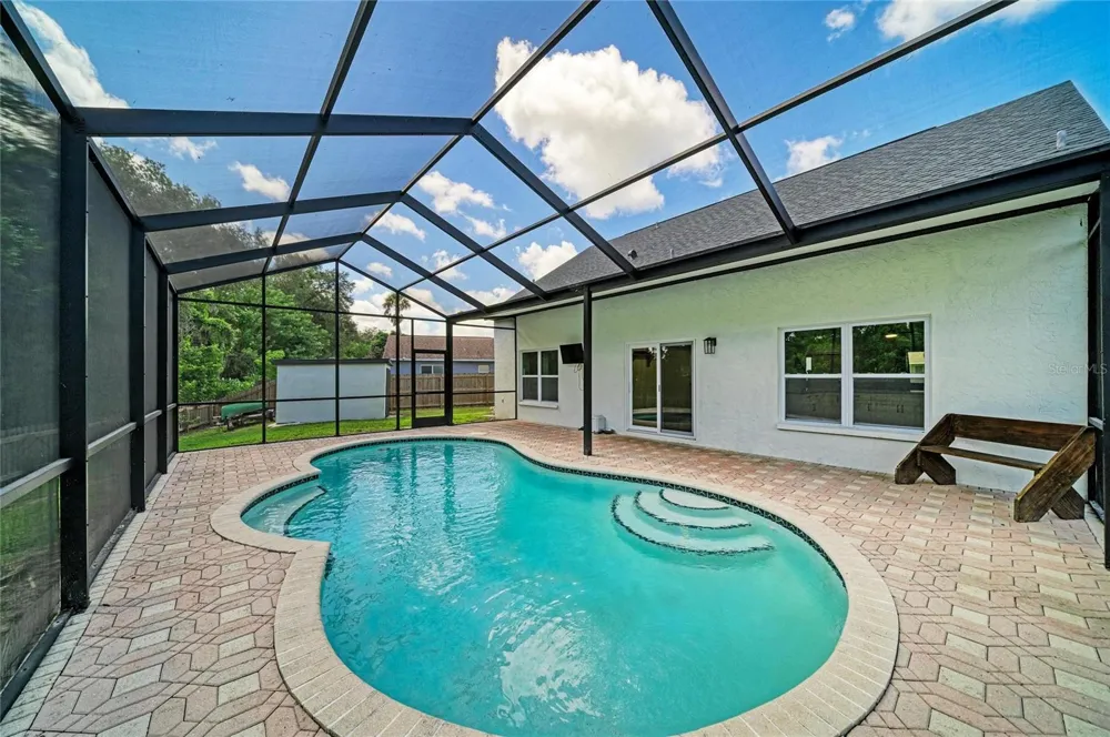 3220 37TH TERRACE E Bradenton, FL 34208