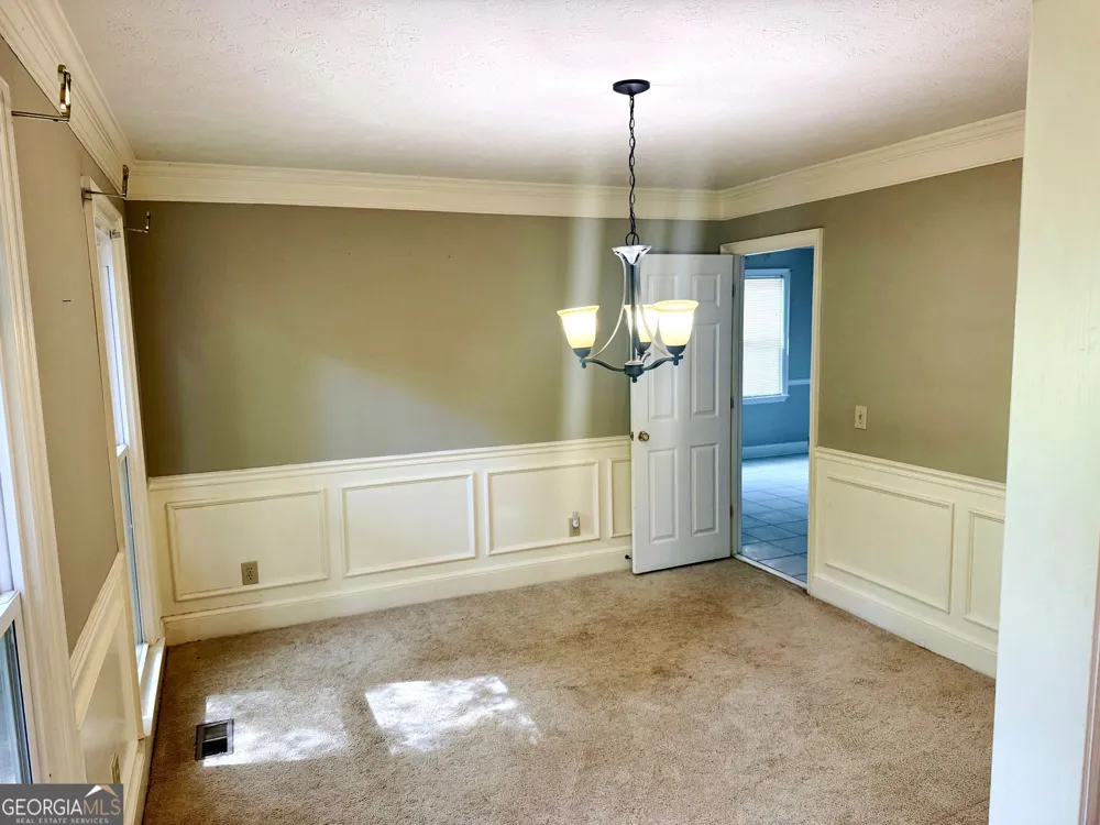 206 Sturbridge DR LaGrange, GA 30240