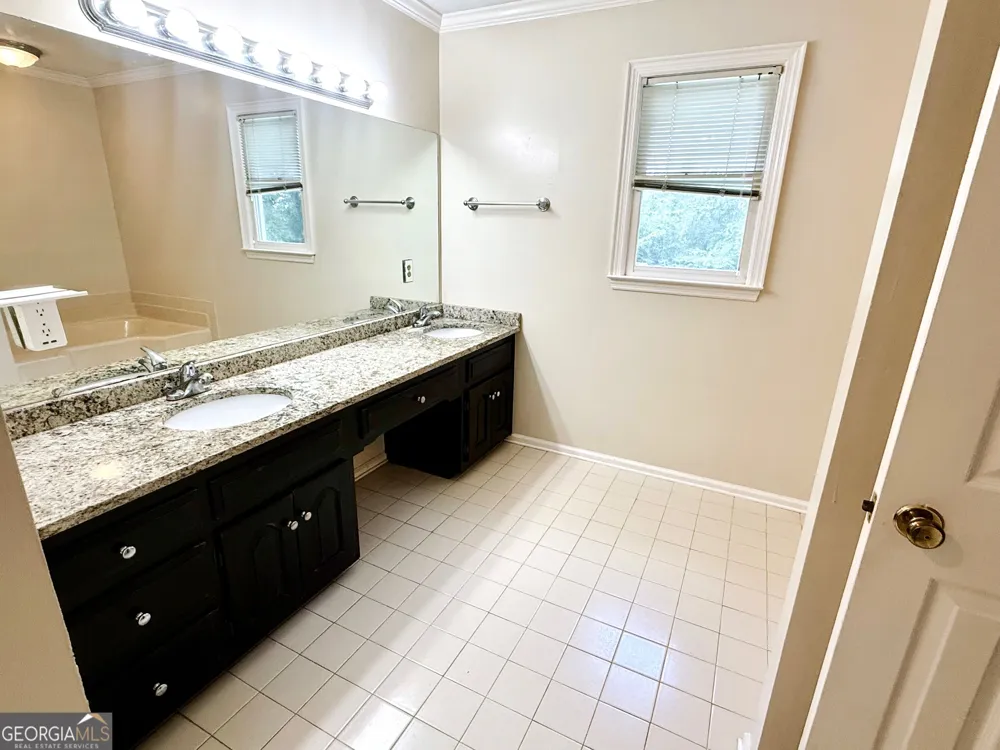 206 Sturbridge DR LaGrange, GA 30240