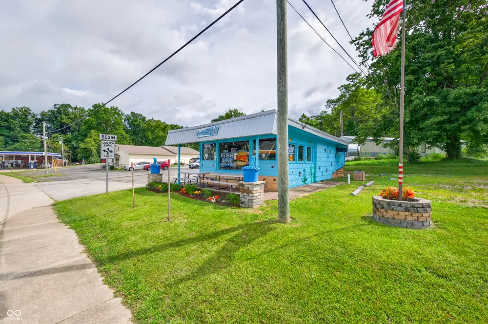 910 S State Street North Vernon, IN 47265