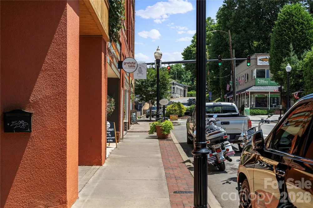 81 Second Street Canton, NC 28716