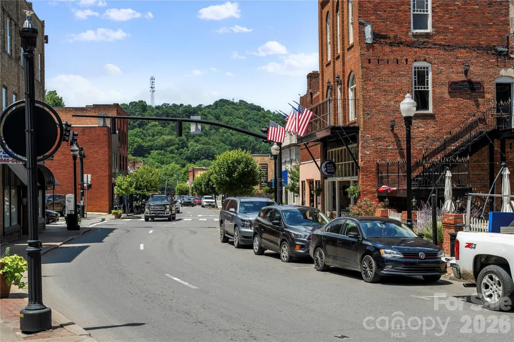 81 Second Street Canton, NC 28716