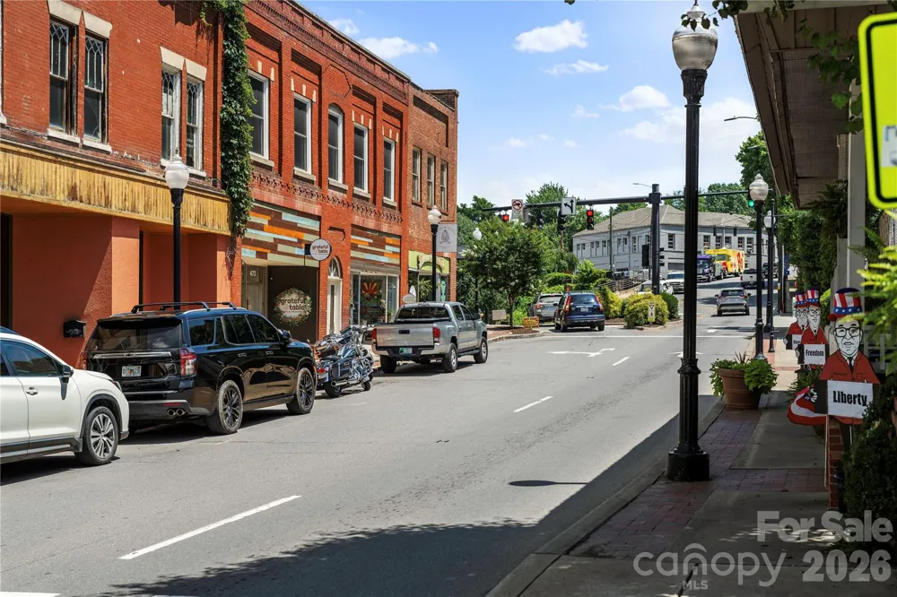 81 Second Street Canton, NC 28716
