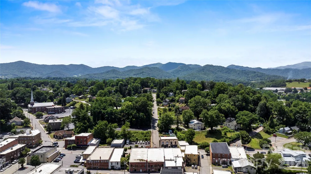 81 Second Street Canton, NC 28716