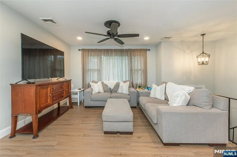 115 New York Avenue Jefferson Township, NJ 07849