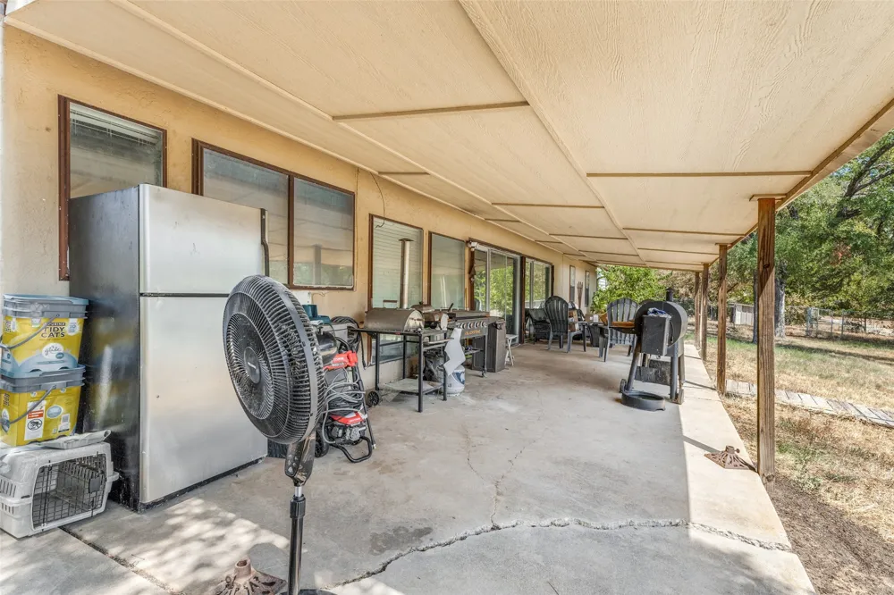 885 Kyle Circle Reno, TX 76020
