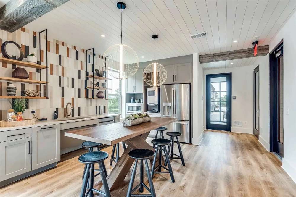 4020 McEwen Road #10114 Farmers Branch, TX 75244