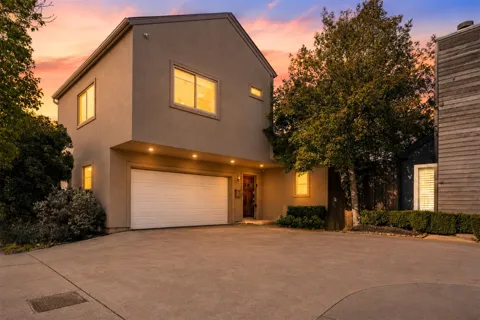 4319 Cabell Drive
