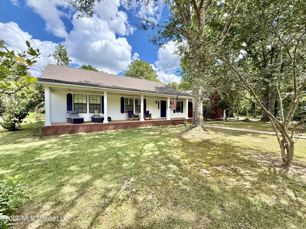 2078 Upton Road Crystal Springs, MS 39059
