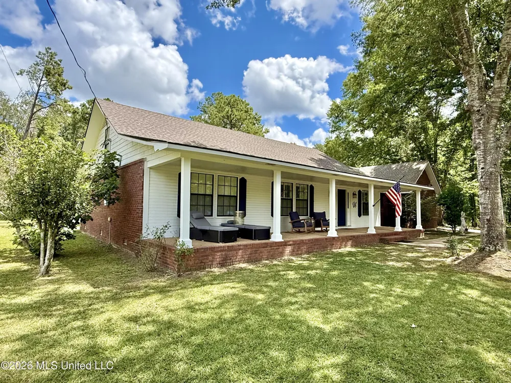 2078 Upton Road Crystal Springs, MS 39059