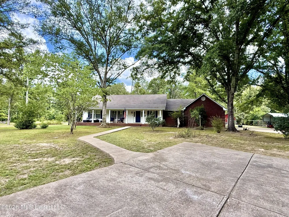 2078 Upton Road Crystal Springs, MS 39059