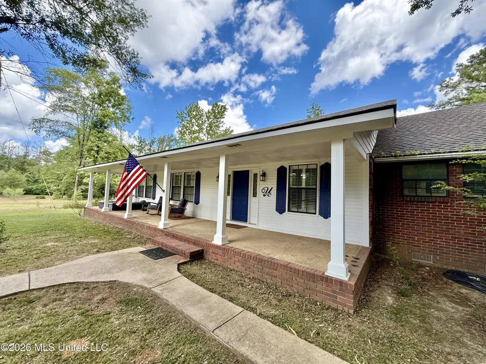 2078 Upton Road Crystal Springs, MS 39059