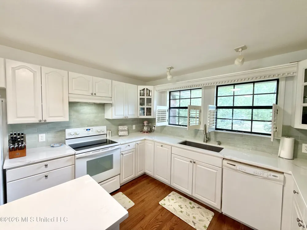 2078 Upton Road Crystal Springs, MS 39059