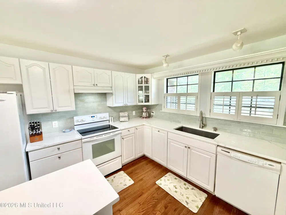 2078 Upton Road Crystal Springs, MS 39059