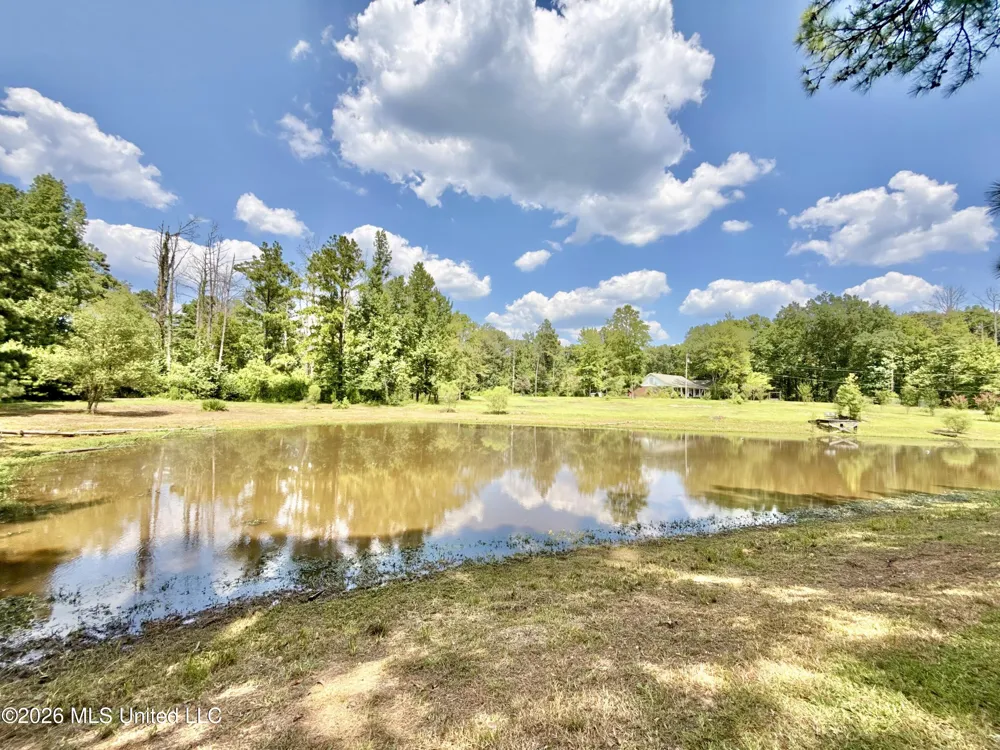 2078 Upton Road Crystal Springs, MS 39059
