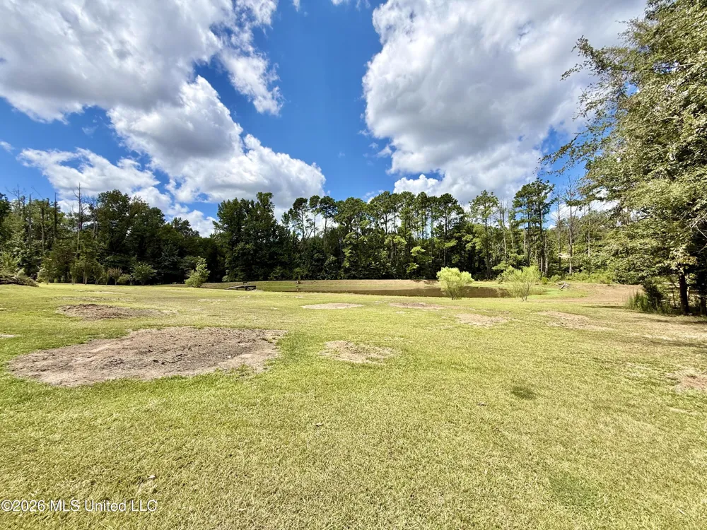 2078 Upton Road Crystal Springs, MS 39059