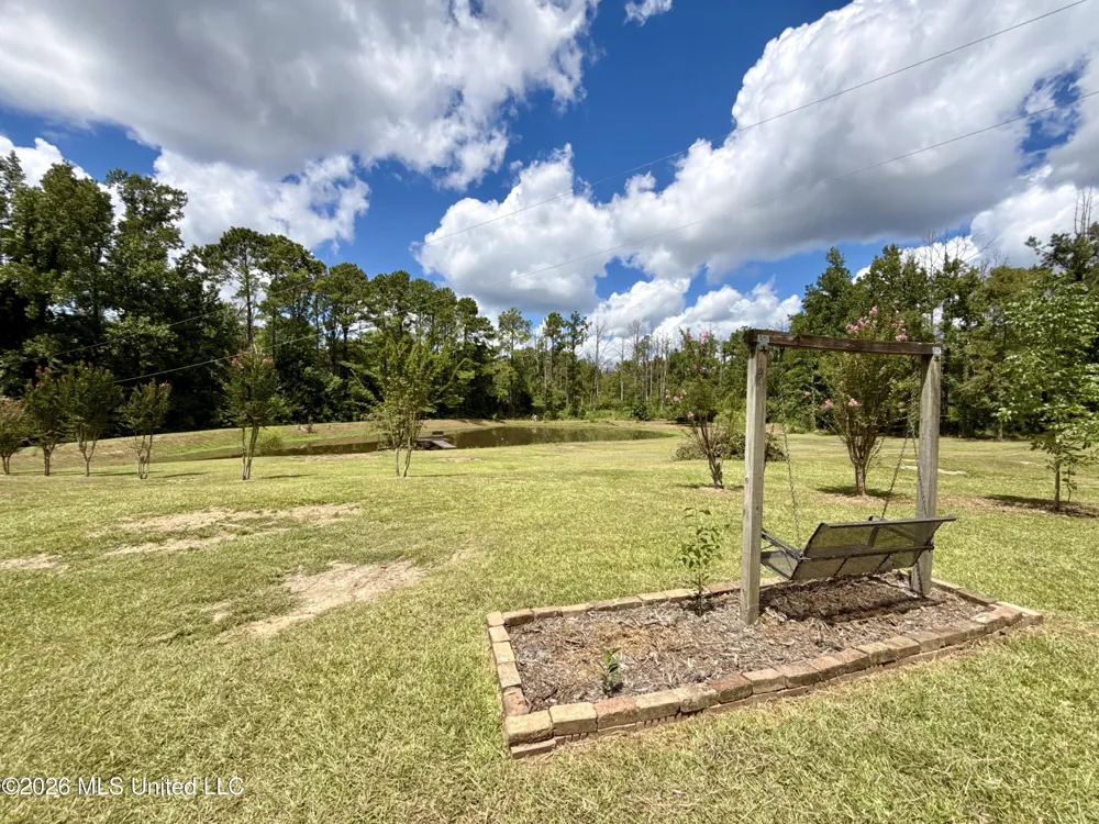 2078 Upton Road Crystal Springs, MS 39059