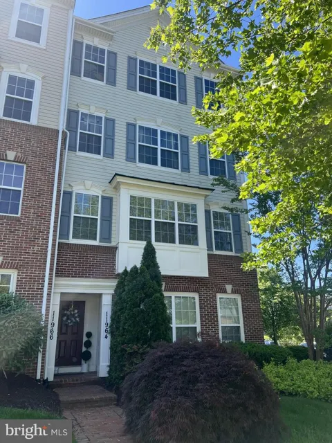 11964 LITTLE SENECA PARKWAY #2561
