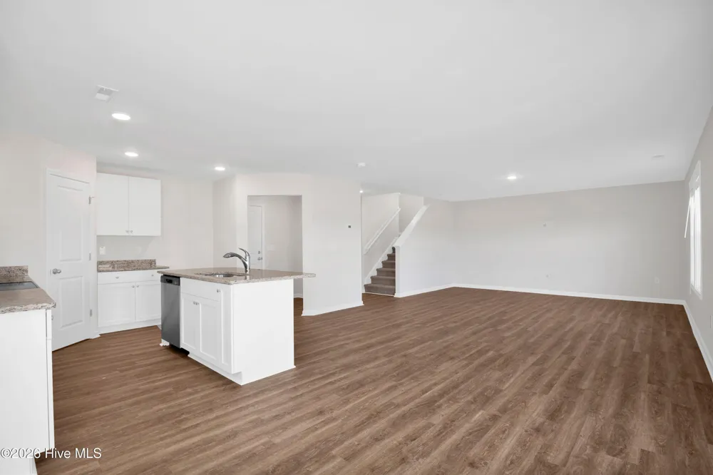 208 Buggy Top Lane Autryville, NC 28318