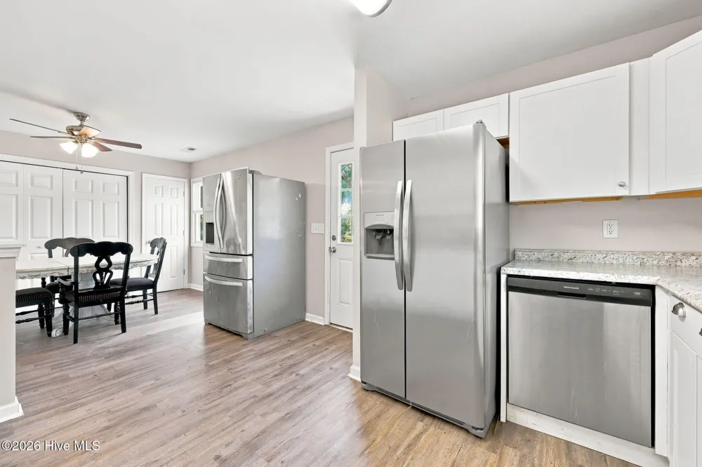 89 Crown Point Road Hubert, NC 28539