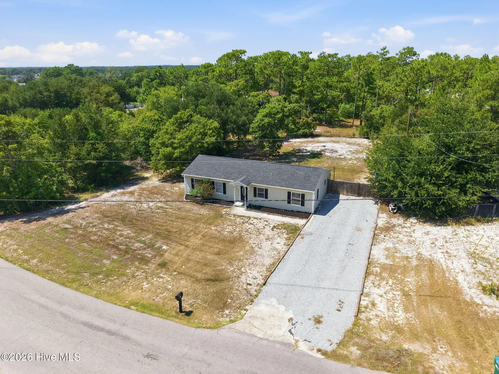 89 Crown Point Road Hubert, NC 28539